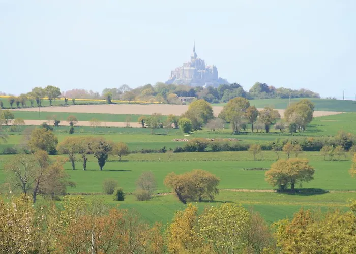 Le Petit Manoir - Jean Gédouin * Servon (Manche)